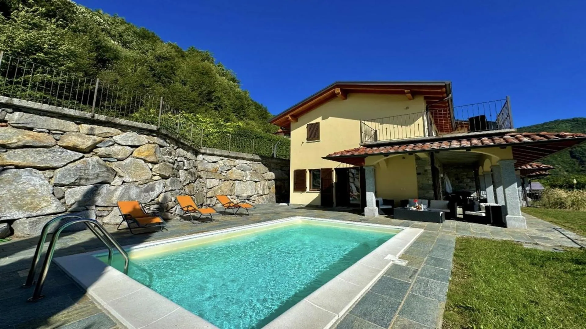 Villa Serena Plesio 0*,